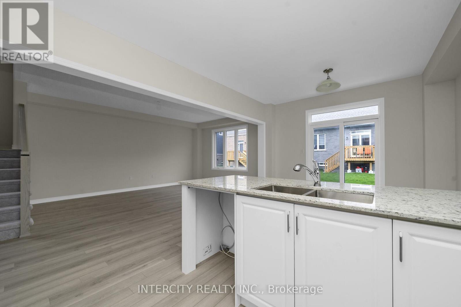 74 Molozzi Street, Erin, Ontario N0B 1T0 - Photo 10 - X13119818