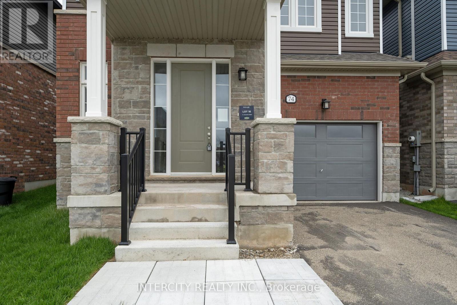 74 Molozzi Street, Erin, Ontario N0B 1T0 - Photo 2 - X13119818