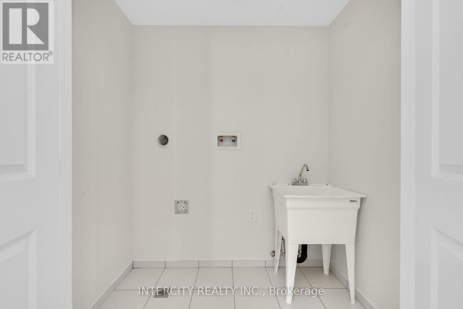 74 Molozzi Street, Erin, Ontario N0B 1T0 - Photo 31 - X13119818