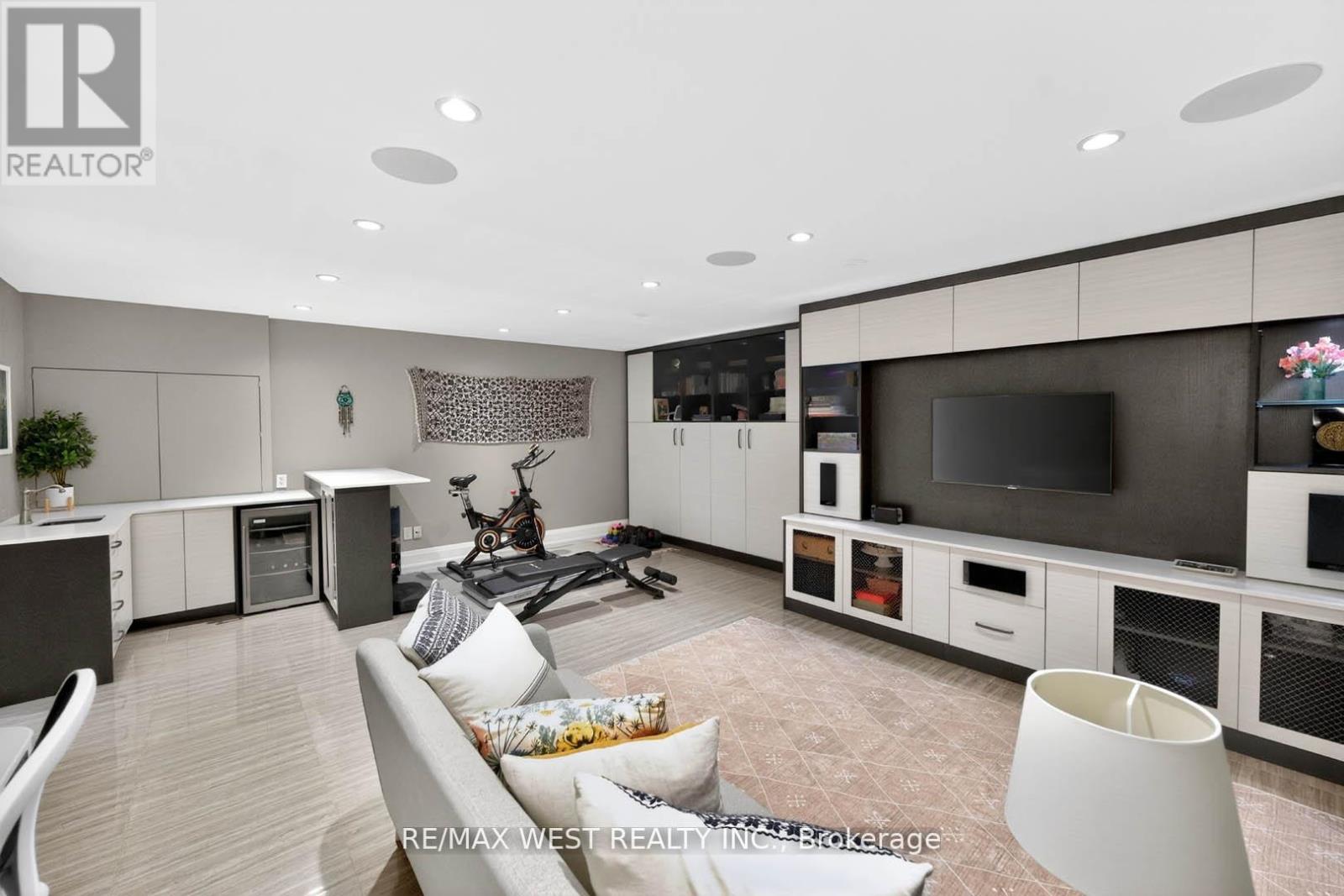 Th 11 - 7 Oakburn Crescent, Toronto, Ontario  M2N 2T5 - Photo 44 - C13143446