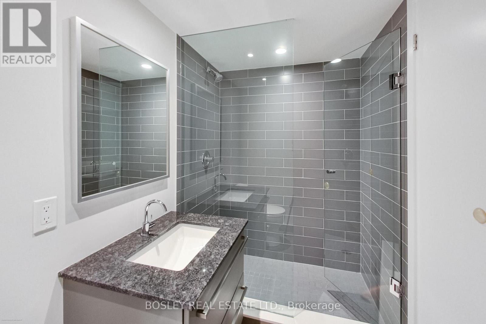 723 - 120 Varna Drive, Toronto, Ontario  M6A 0B3 - Photo 20 - C13143506