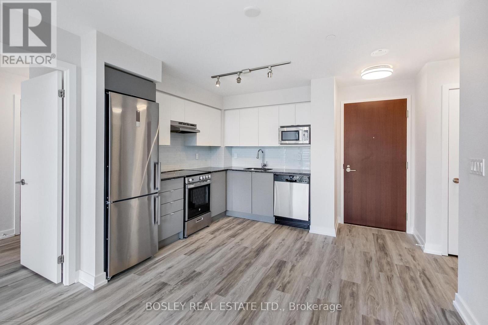 723 - 120 Varna Drive, Toronto, Ontario  M6A 0B3 - Photo 4 - C13143506