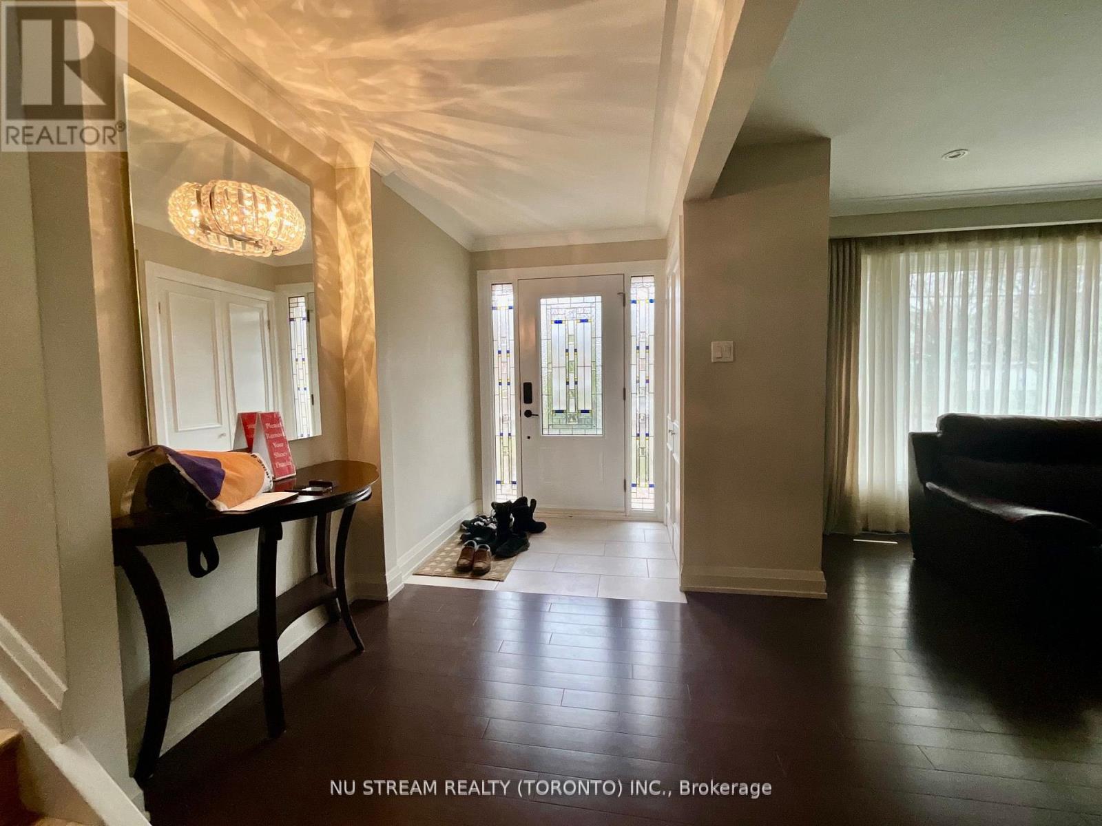 Main - 260 Fisherville Road, Toronto, Ontario  M2R 3C5 - Photo 2 - C13143530
