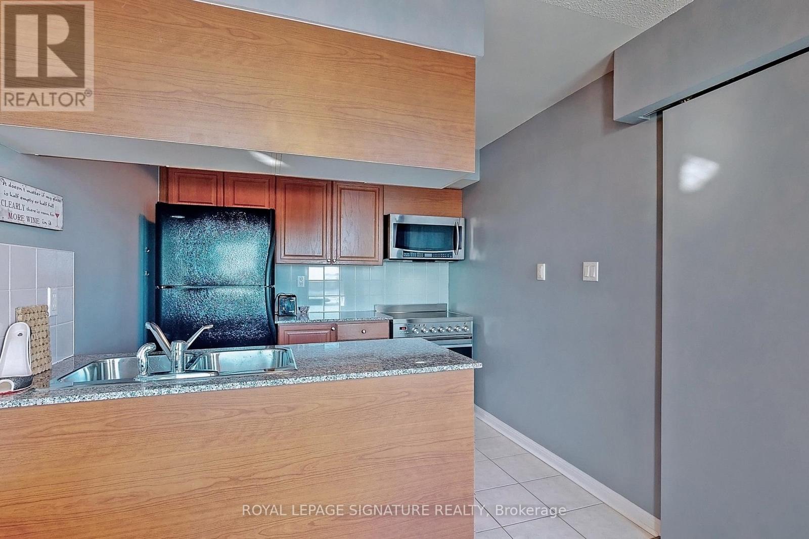 607 - 228 Queens Quay W, Toronto, Ontario  M5J 1B5 - Photo 12 - C13143630