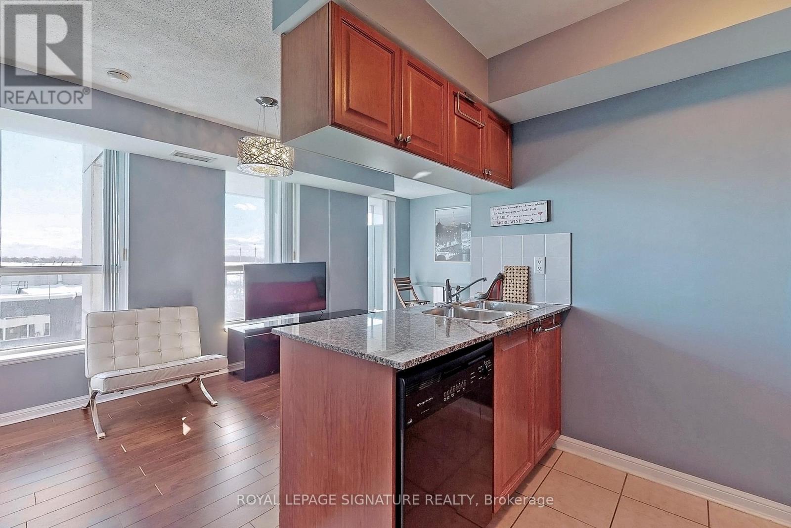 607 - 228 Queens Quay W, Toronto, Ontario  M5J 1B5 - Photo 15 - C13143630