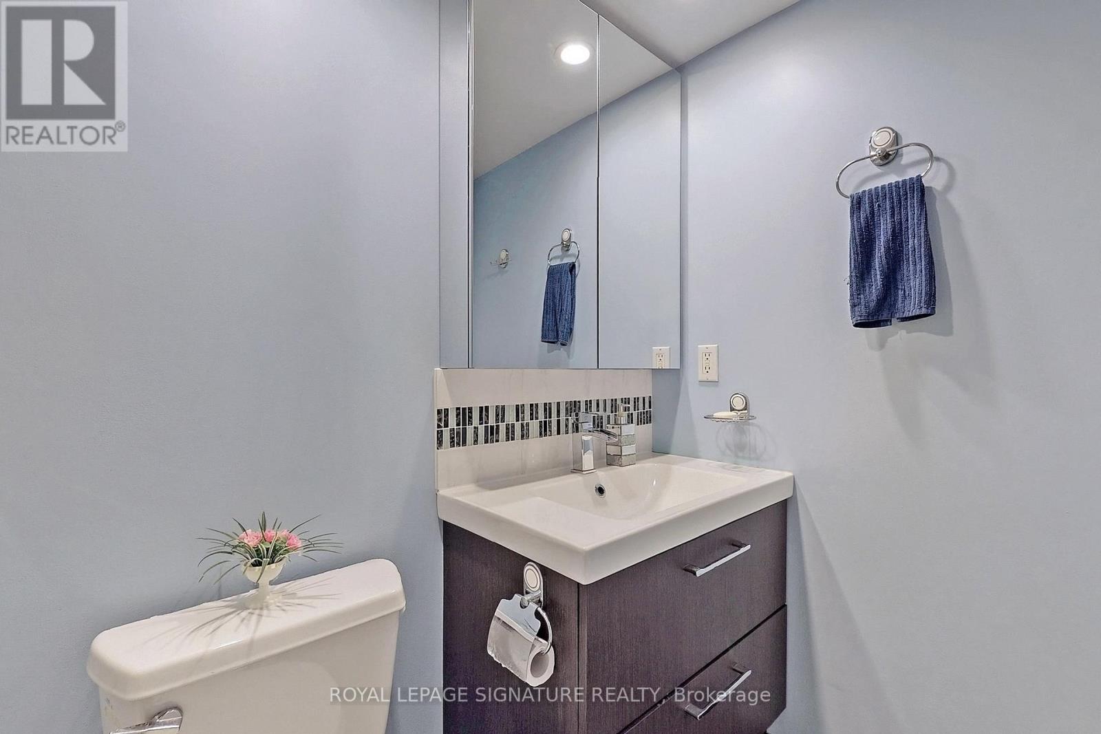 607 - 228 Queens Quay W, Toronto, Ontario  M5J 1B5 - Photo 19 - C13143630
