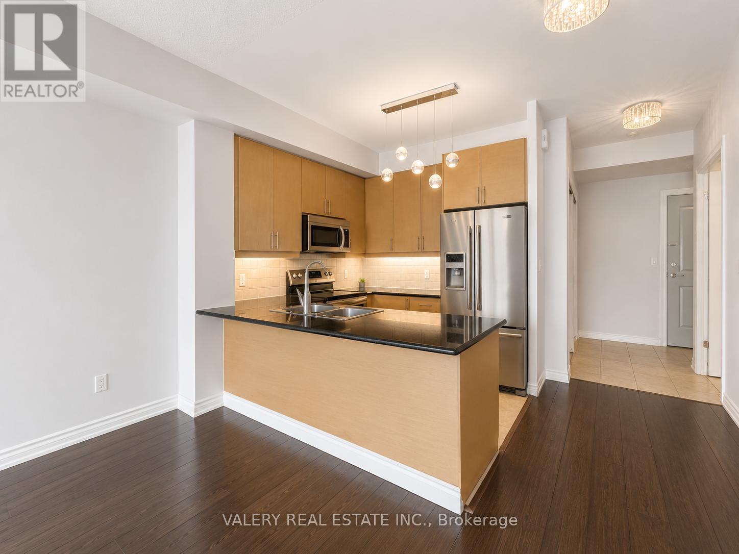 304 - 133 Wynford Dr Drive, Toronto, Ontario  M3C 0J5 - Photo 3 - C13143734