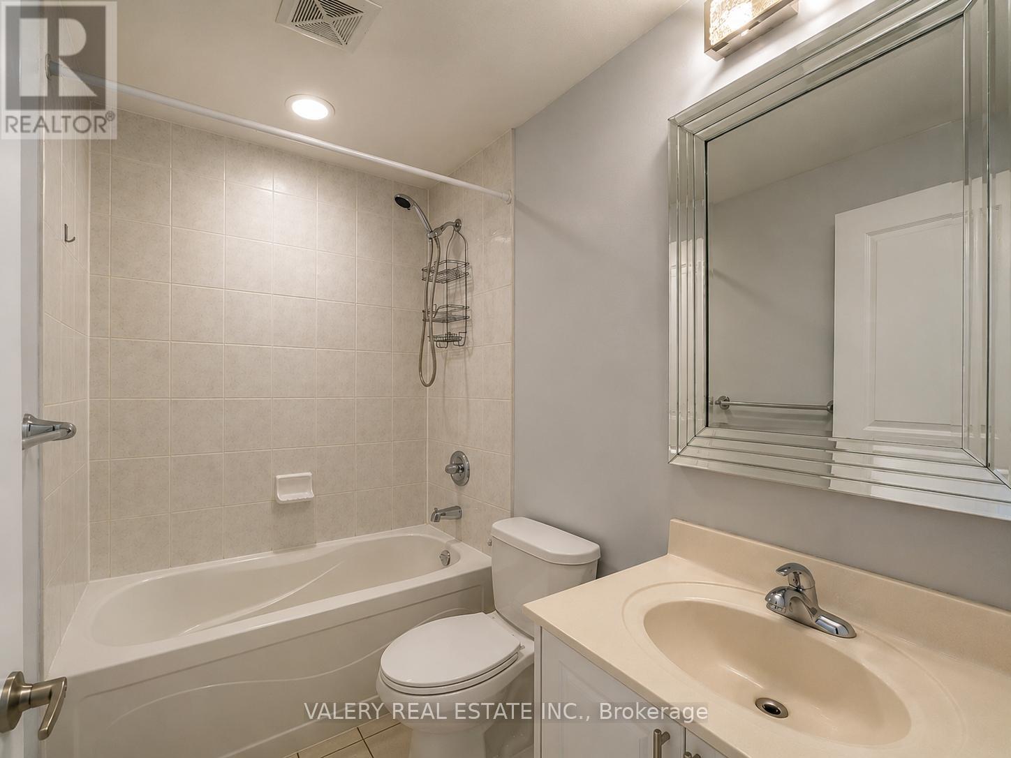 304 - 133 Wynford Dr Drive, Toronto, Ontario  M3C 0J5 - Photo 5 - C13143734