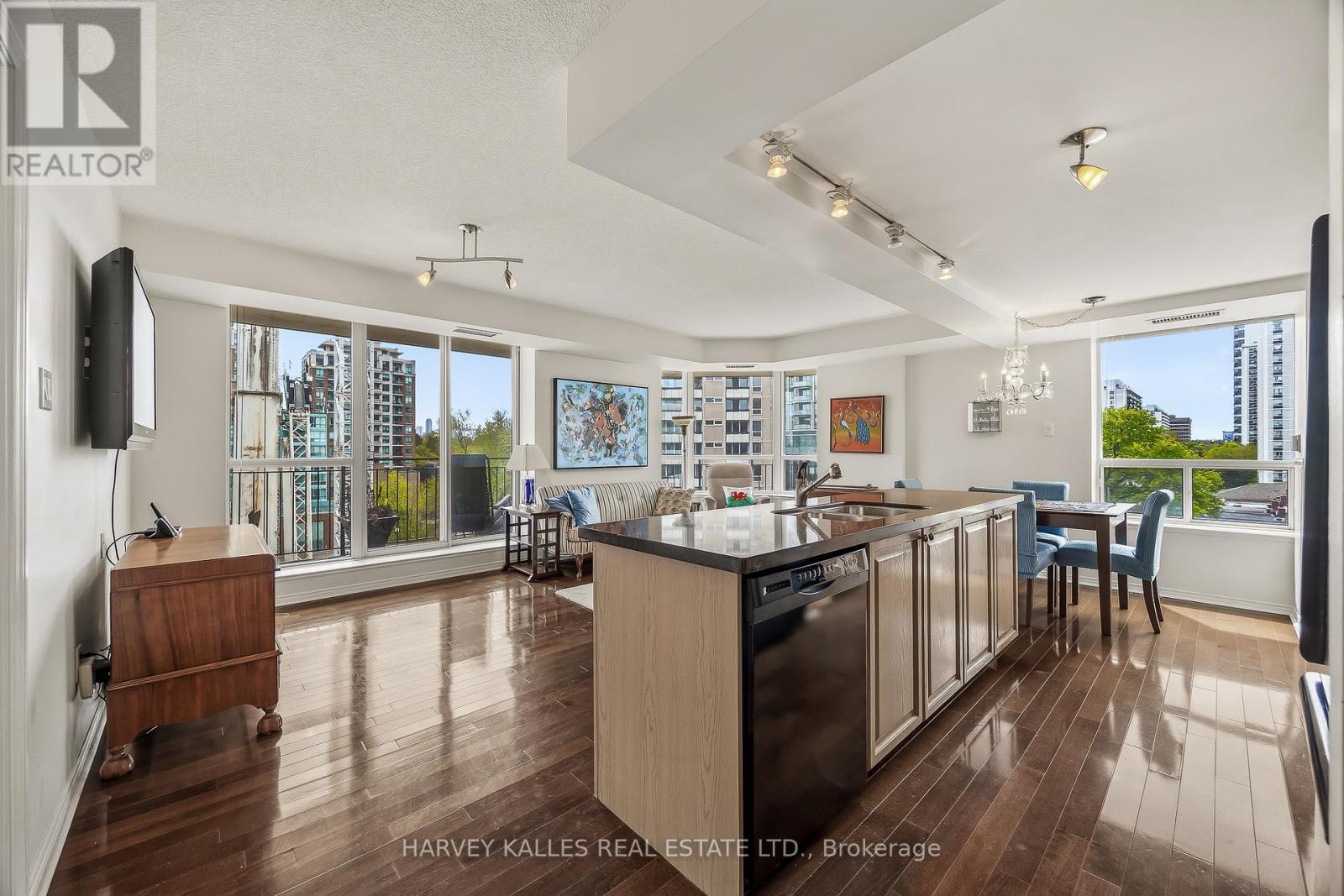 612 - 300 Balliol Street, Toronto, Ontario  M4S 2G6 - Photo 2 - C13143778