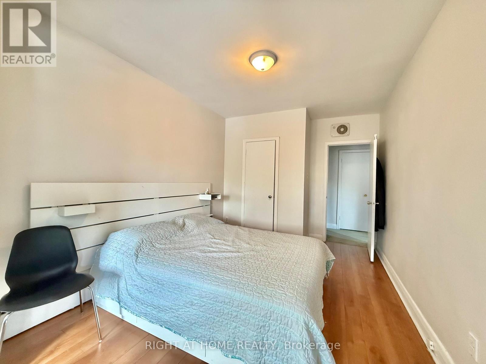 3 - 20 Belvidere Avenue, Toronto, Ontario  M6C 1P5 - Photo 12 - C13143806