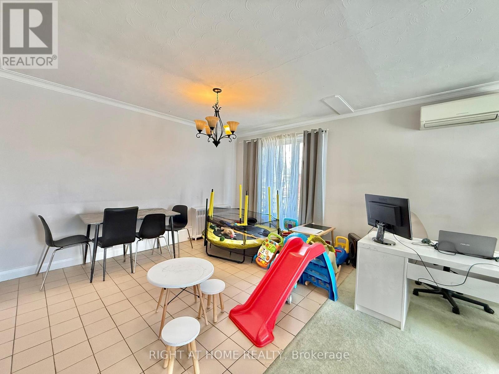 3 - 20 Belvidere Avenue, Toronto, Ontario  M6C 1P5 - Photo 7 - C13143806