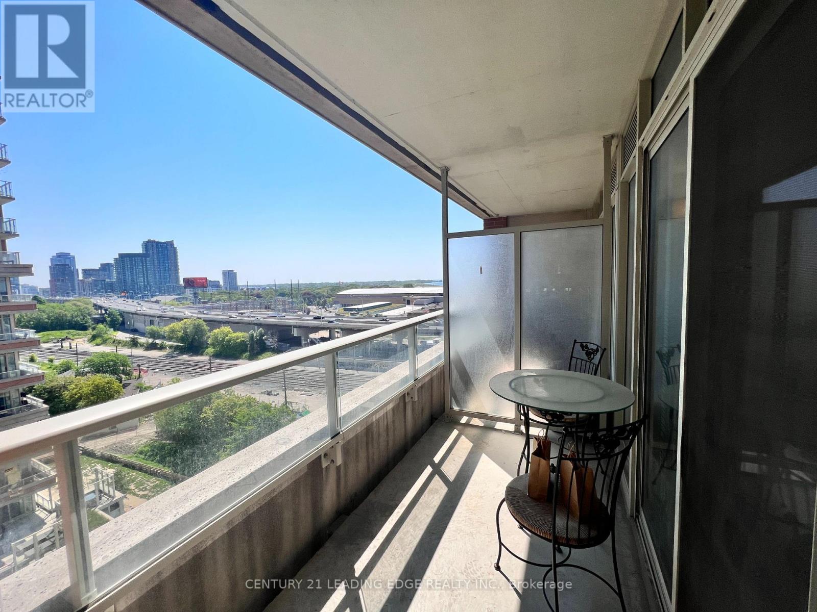 1002 - 75 East Liberty Street, Toronto, Ontario  M6K 3R3 - Photo 13 - C13143814