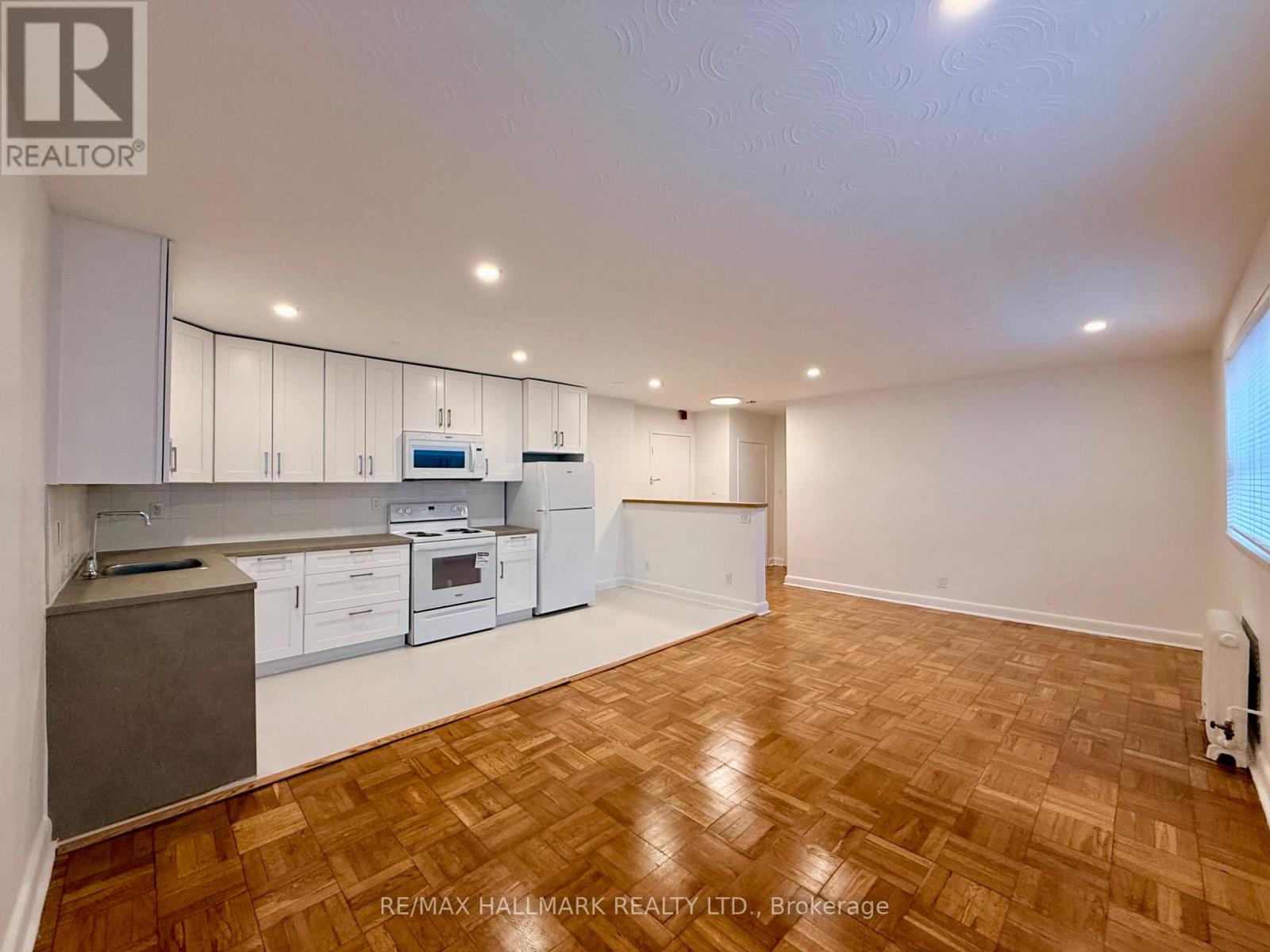 6 - 57 Rawlinson Avenue, Toronto, Ontario  M4P 2N1 - Photo 2 - C13143852