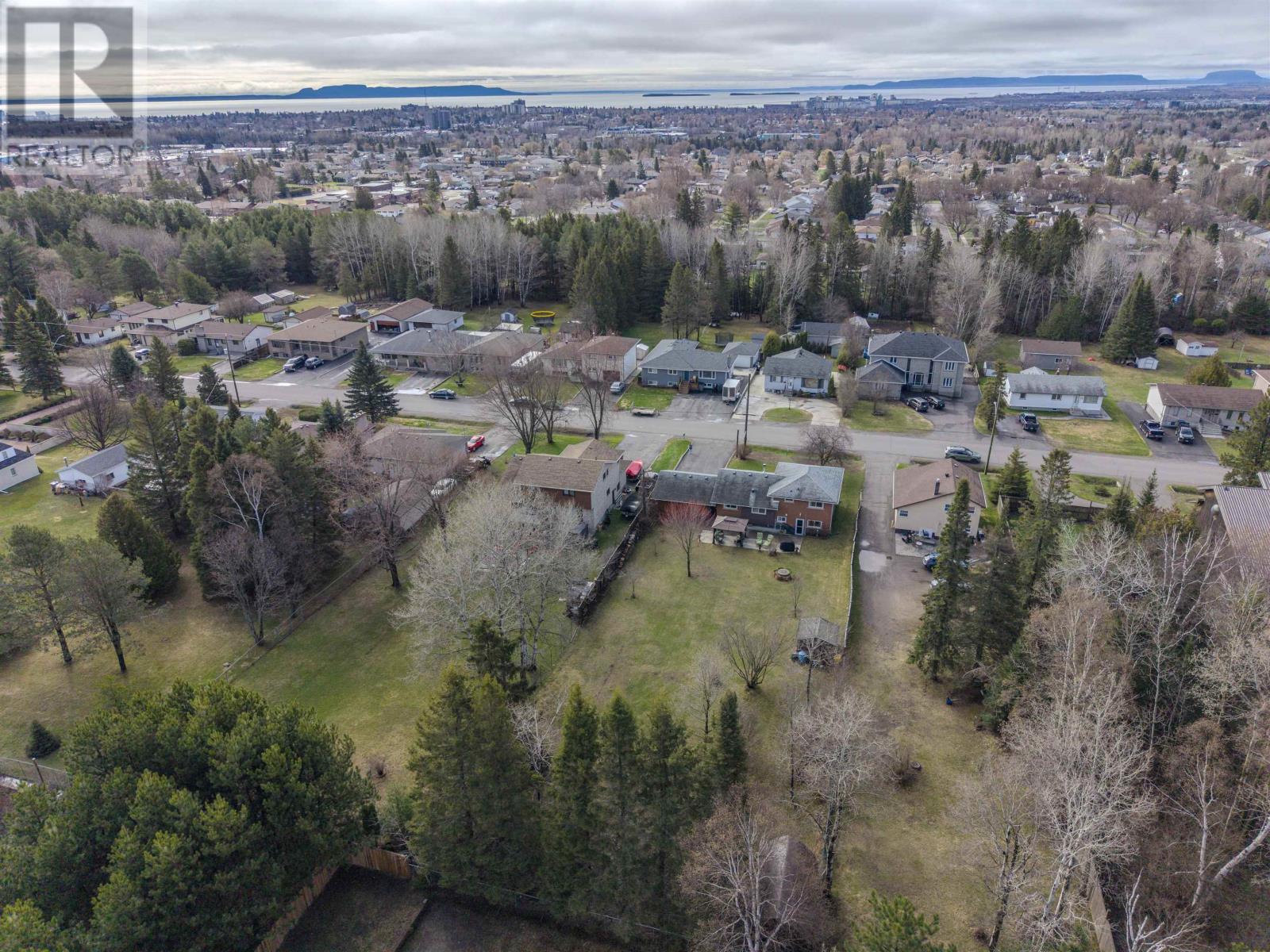 250 Masters St, Thunder Bay, Ontario  P7B 6L5 - Photo 45 - TB2601085