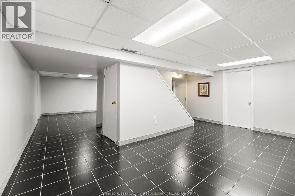 12076 St. Thomas Crescent, Tecumseh, Ontario  N8N 3V7 - Photo 26 - 26011429