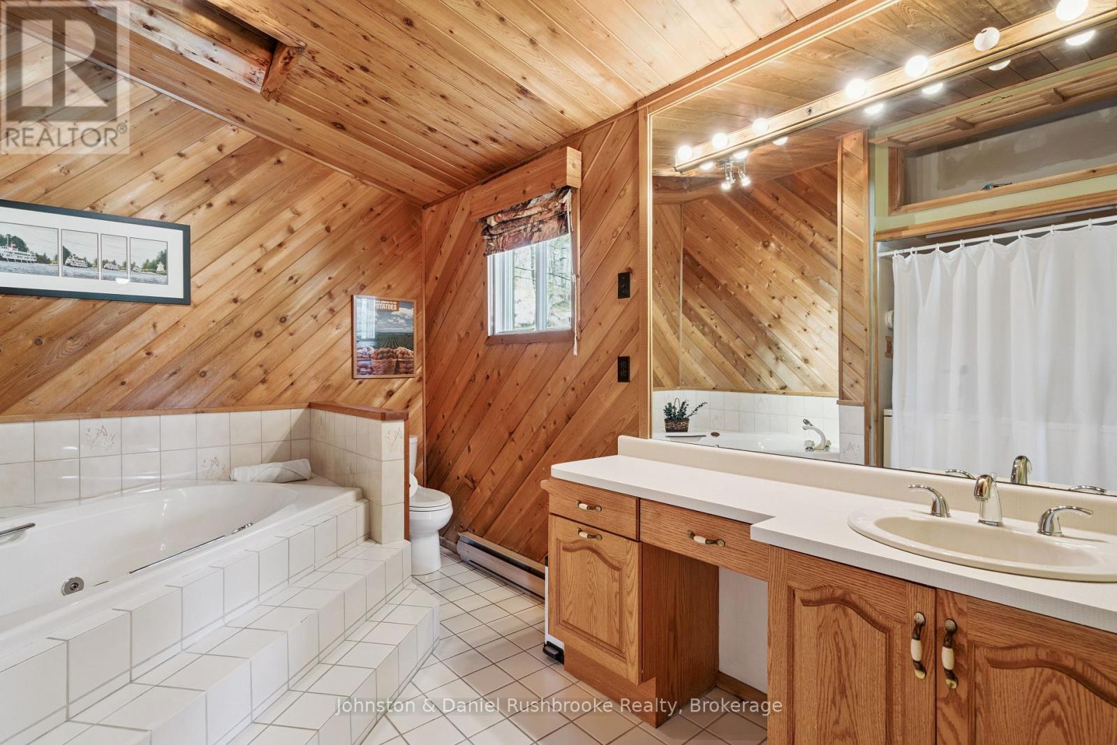1052 North Sunset Bay Road, Gravenhurst, Ontario  P1P 1R2 - Photo 17 - X13143730