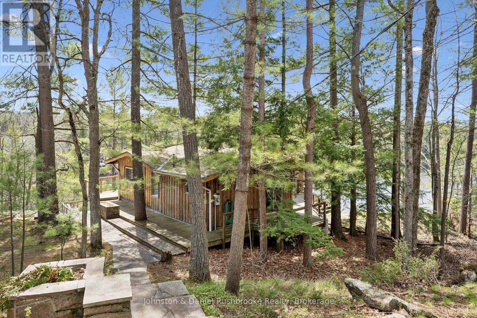 1052 North Sunset Bay Road, Gravenhurst, Ontario  P1P 1R2 - Photo 36 - X13143730
