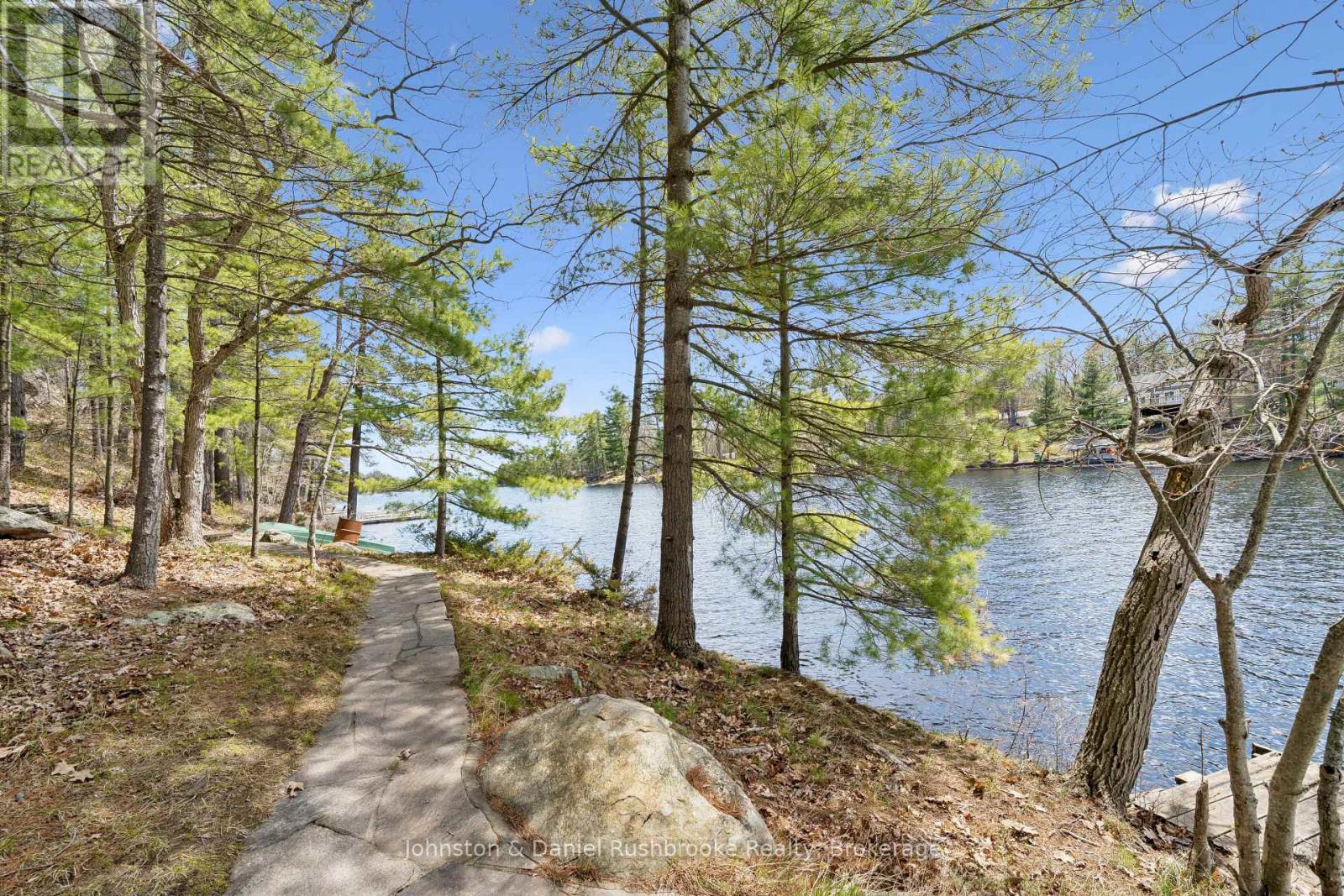 1052 North Sunset Bay Road, Gravenhurst, Ontario  P1P 1R2 - Photo 34 - X13143730