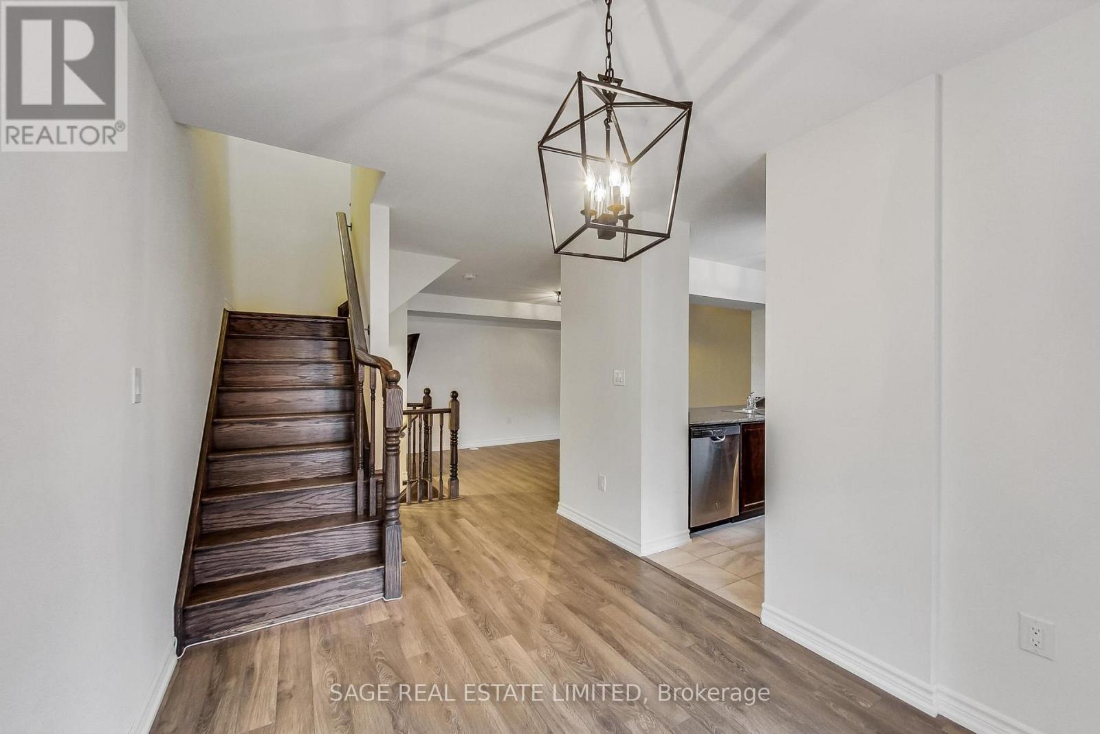 10 Goldeye Street, Whitby, Ontario L1P 0E5 - Photo 10 - E13143504