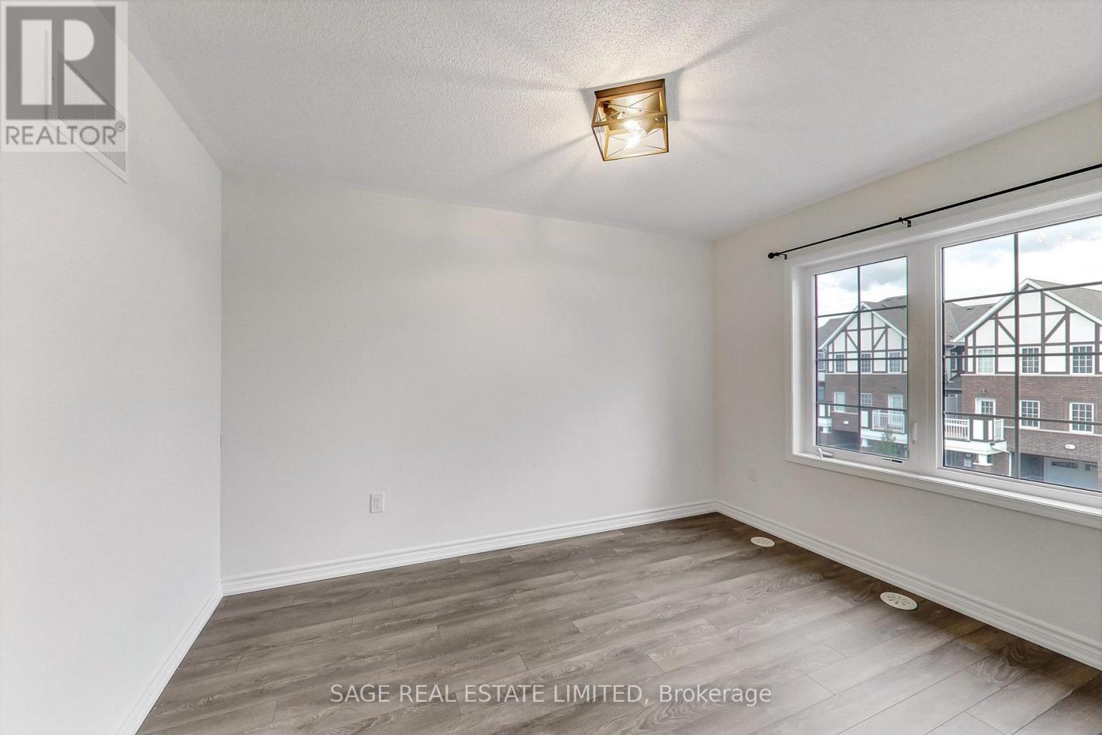 10 Goldeye Street, Whitby, Ontario L1P 0E5 - Photo 16 - E13143504