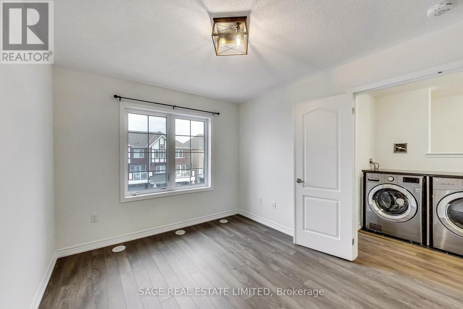 10 Goldeye Street, Whitby, Ontario L1P 0E5 - Photo 18 - E13143504