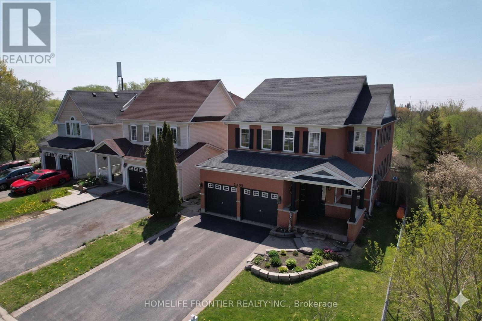 1509 Aldergrove Drive, Oshawa, Ontario  L1K 2Y4 - Photo 3 - E13143578
