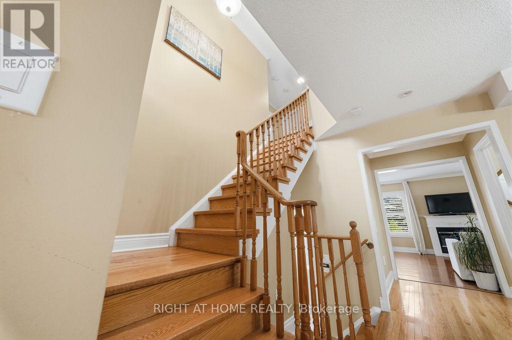 25 Nobbs Drive, Ajax, Ontario  L1T 4M1 - Photo 10 - E13143688