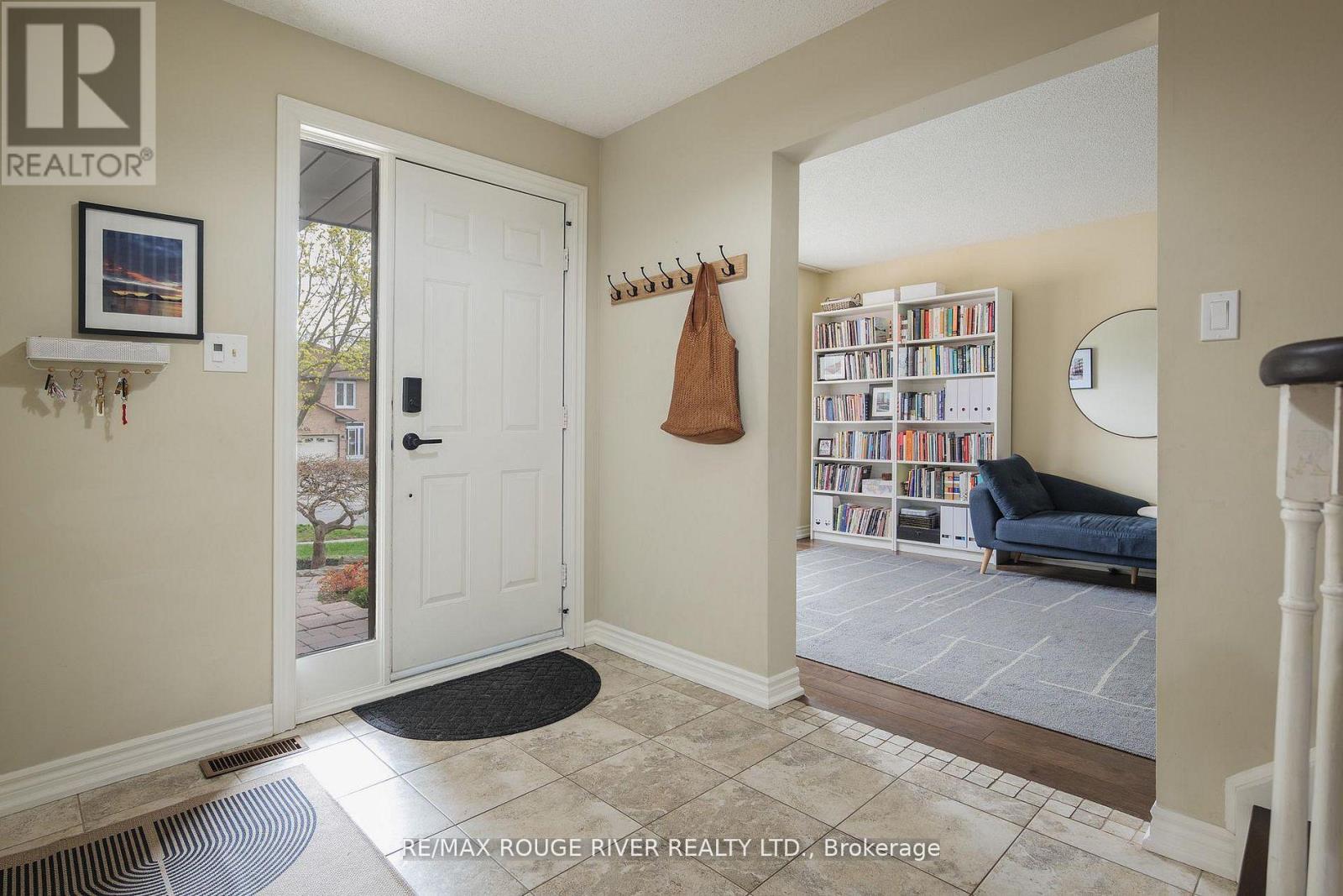 2052 Lynn Heights Drive, Pickering, Ontario  L1X 1N8 - Photo 2 - E13143790