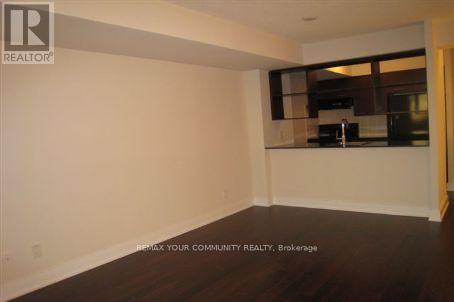 1921 - 135 Village Green Sq Square, Toronto, Ontario  M1S 0G4 - Photo 3 - E13143842
