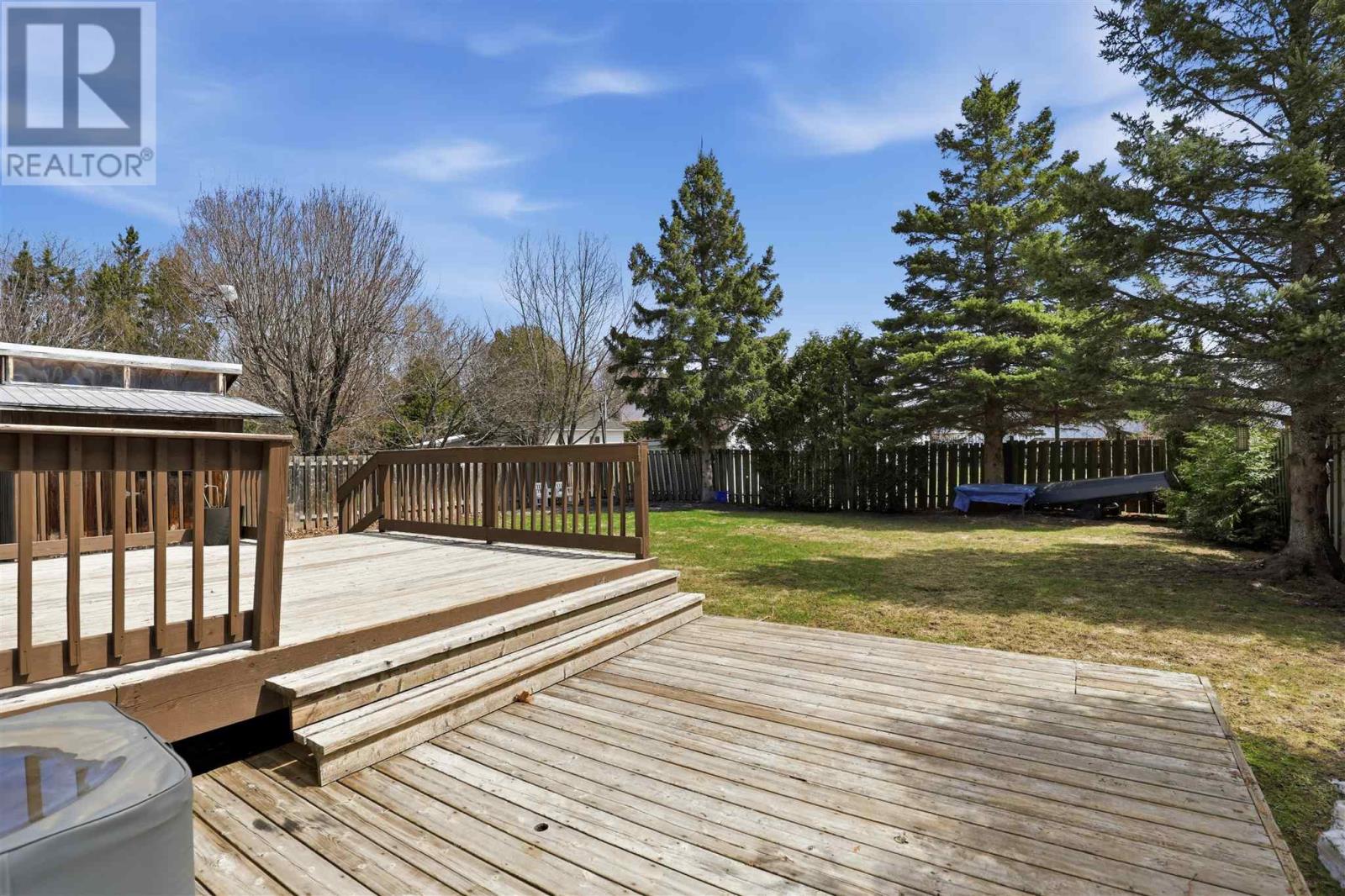 24 East Perth Bay, Sault Ste. Marie, Ontario  P6C 5Z9 - Photo 46 - SM260916