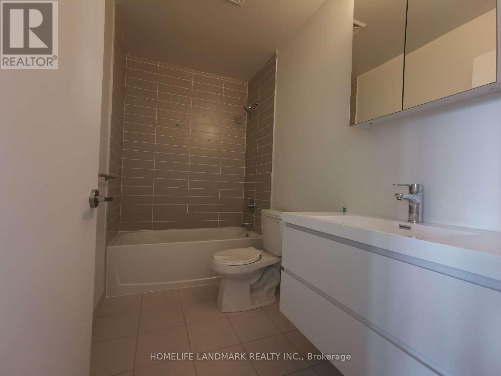B1402 - 292 Verdale Cross N, Markham, Ontario  L6G 0H6 - Photo 6 - N13143544