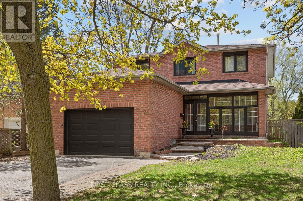 24 Brookland Avenue, Aurora, Ontario  L4G 3Y4 - Photo 1 - N13143554