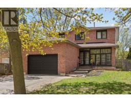 24 BROOKLAND AVENUE, Aurora, Ontario