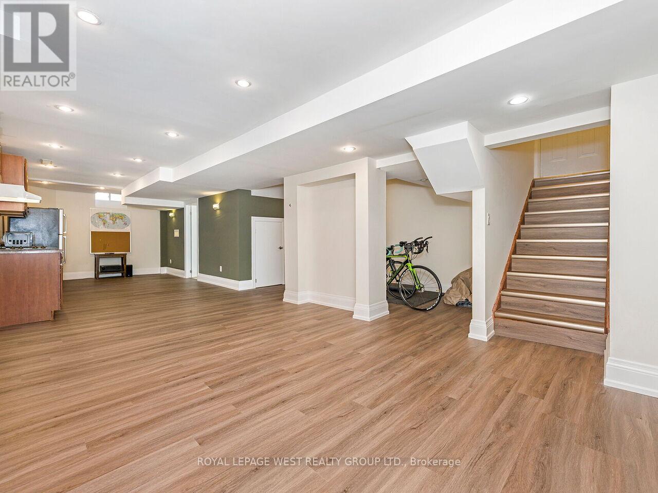 136 English Oak Drive, Richmond Hill, Ontario  L4E 4G4 - Photo 34 - N13143794