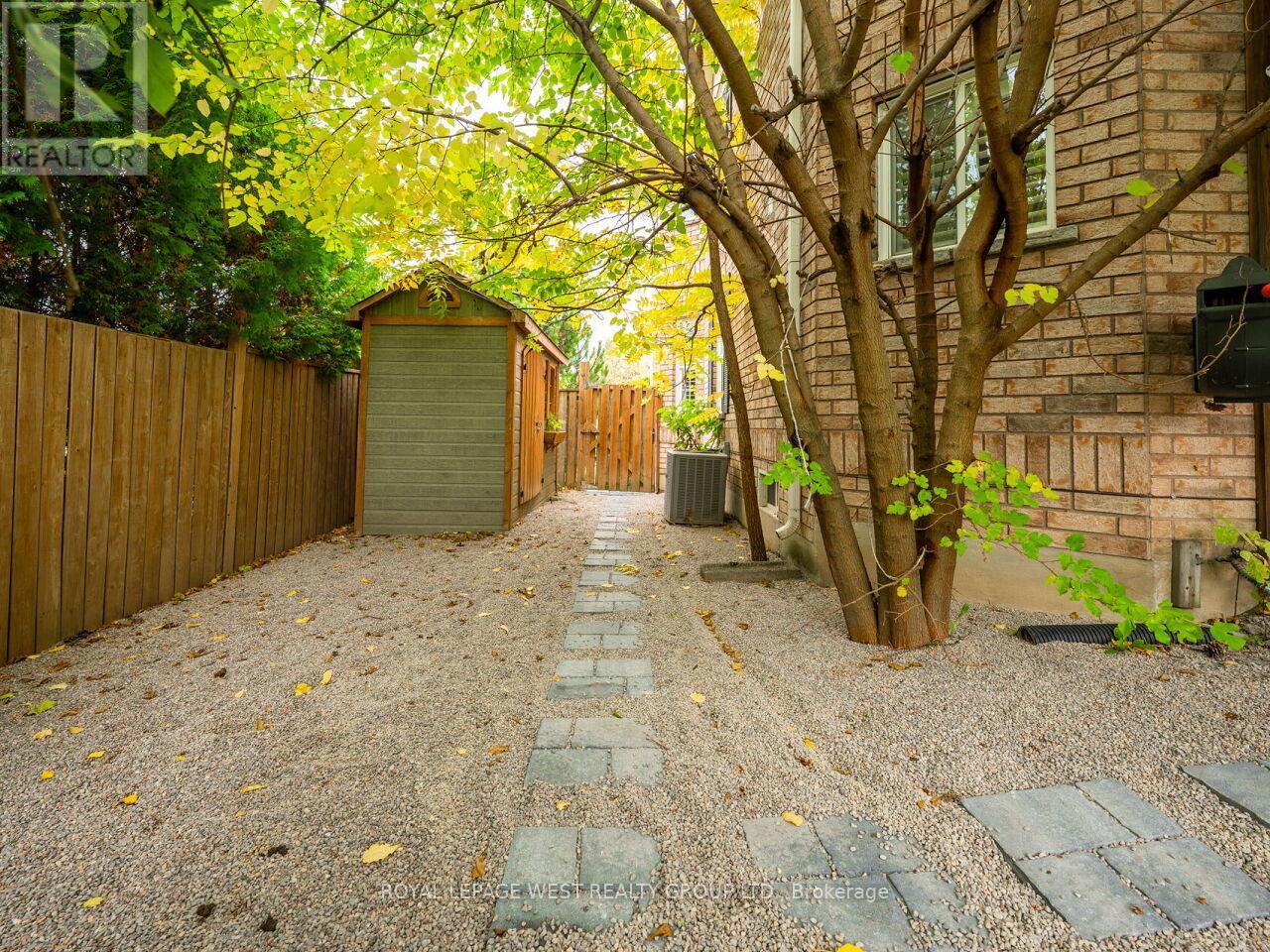 136 English Oak Drive, Richmond Hill, Ontario  L4E 4G4 - Photo 42 - N13143794