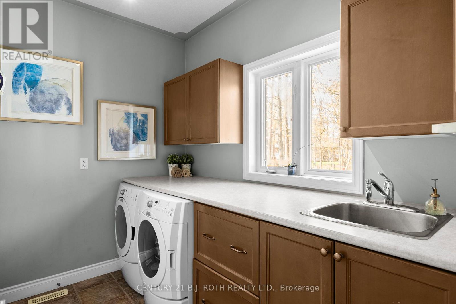 6 Hemlock Crescent, Oro-Medonte, Ontario  L0L 2L0 - Photo 18 - S13143558