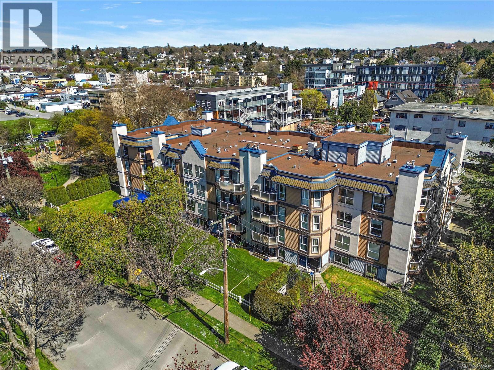 410 2529 Wark St, Victoria, British Columbia  V8T 4G7 - Photo 14 - 1032553