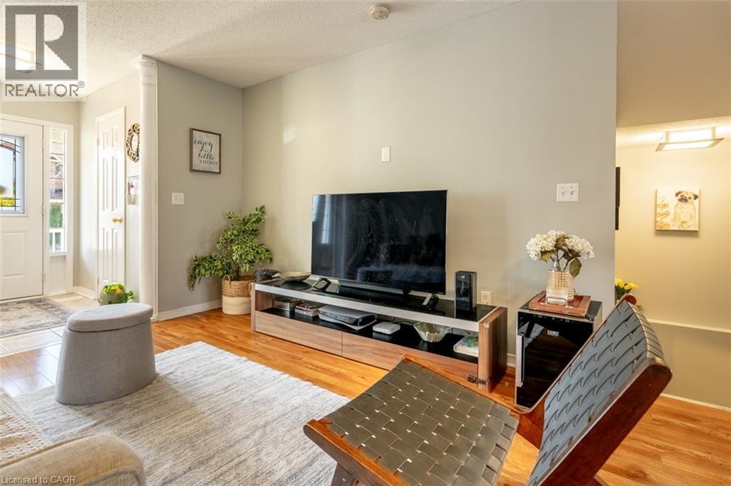 373 Bussel Crescent, Milton, Ontario  L9T 0W6 - Photo 5 - 40829964