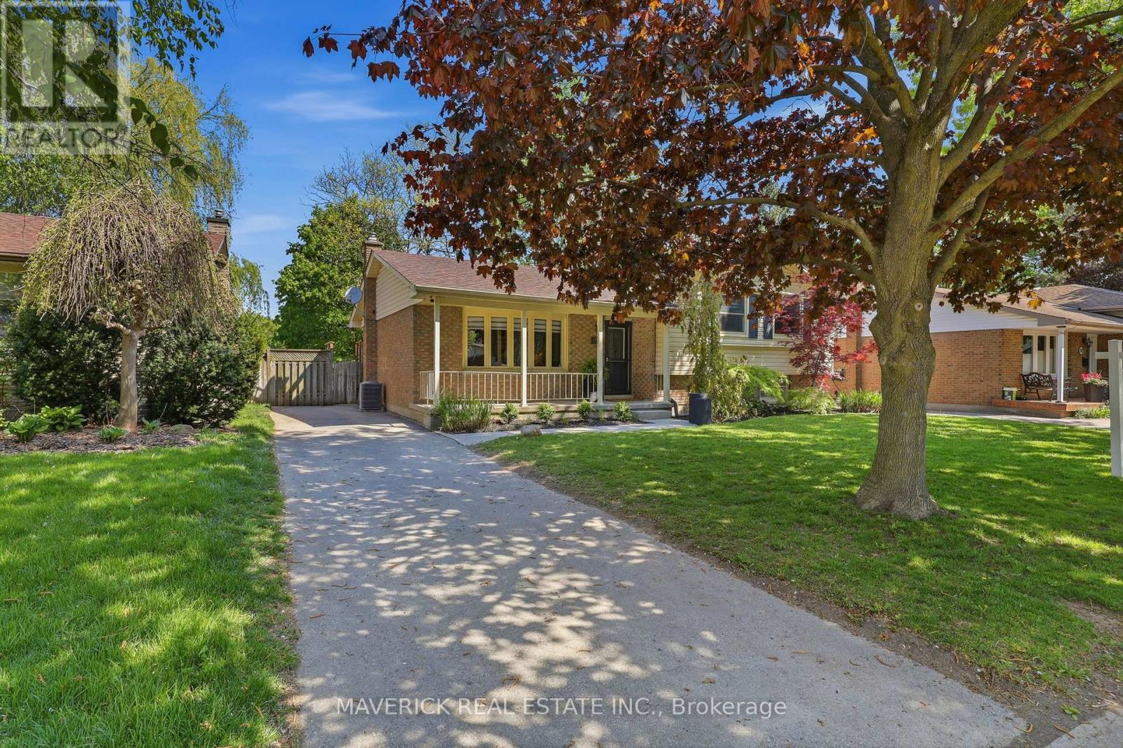 56 Hawthorne Road, London North, Ontario  N6G 2W8 - Photo 3 - X13143858