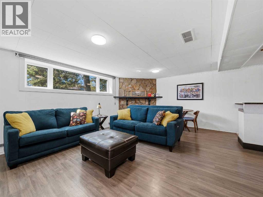 83 Brazeau Crescent Sw, Calgary, Alberta  T2W 0Z2 - Photo 24 - A2310572