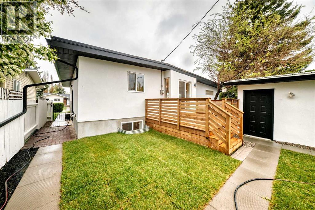 275 Silverview Way Nw, Calgary, Alberta  T3B 3K4 - Photo 34 - A2312053