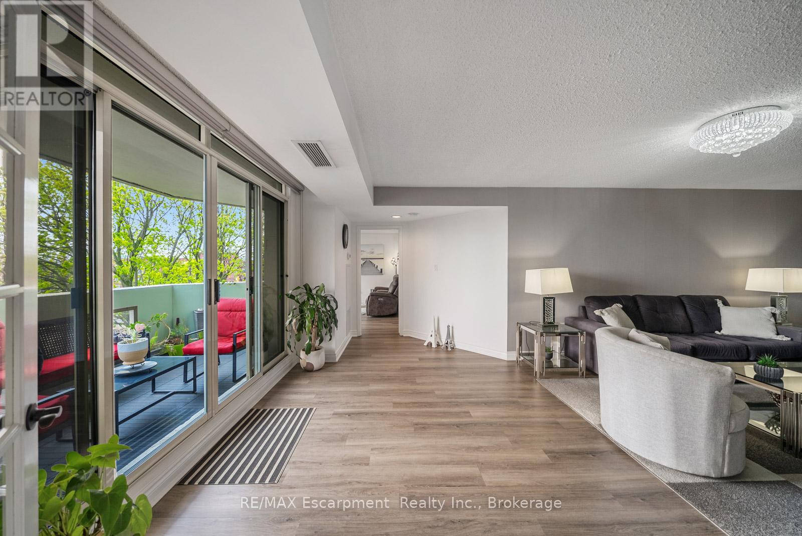 301 - 1237 North Shore Boulevard E, Burlington, Ontario  L7S 2H8 - Photo 17 - W13144038