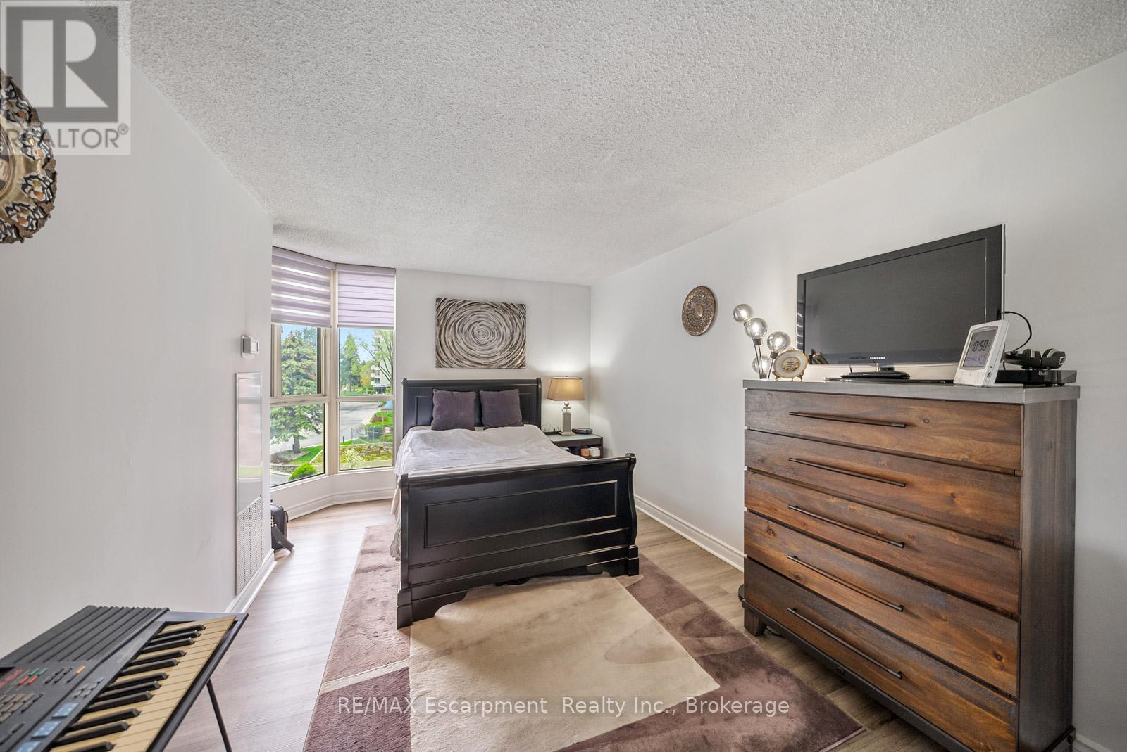 301 - 1237 North Shore Boulevard E, Burlington, Ontario  L7S 2H8 - Photo 18 - W13144038