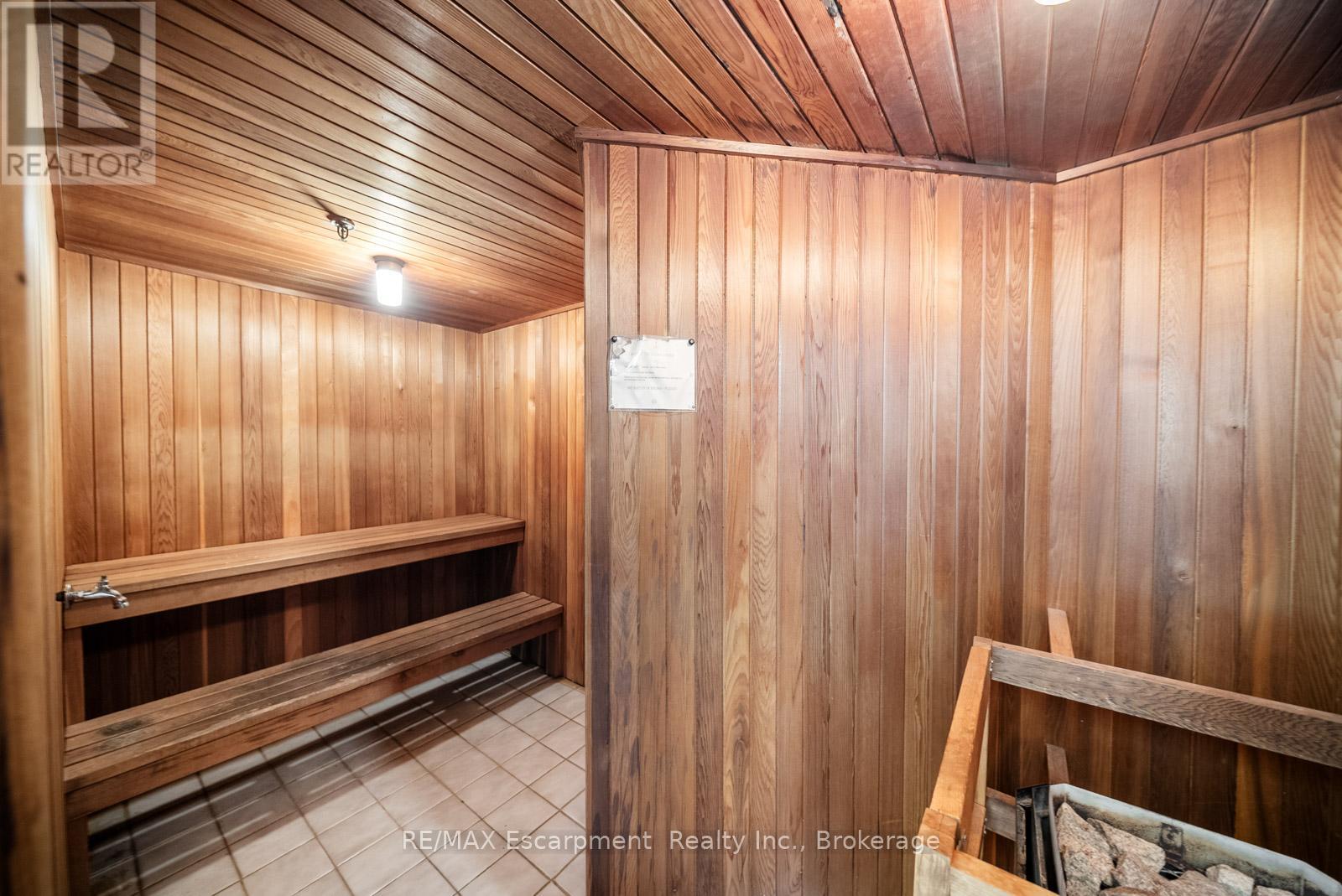 301 - 1237 North Shore Boulevard E, Burlington, Ontario  L7S 2H8 - Photo 32 - W13144038