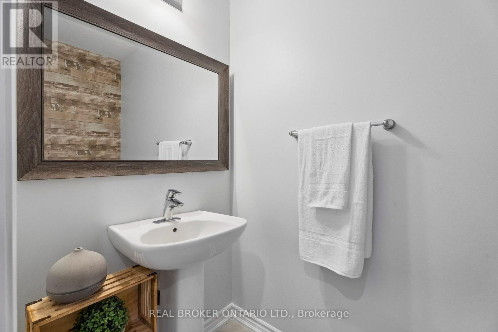 105 Alvin Pegg Drive, East Gwillimbury, Ontario  L9N 0R7 - Photo 13 - N13143760