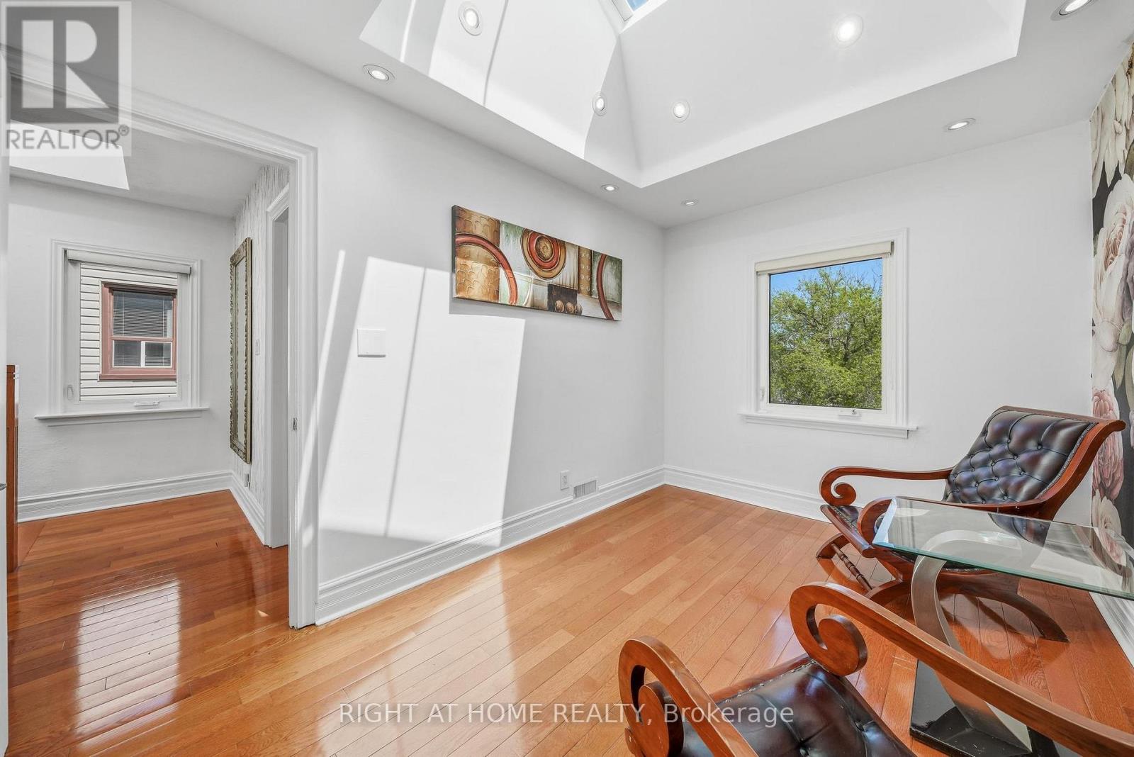 35 Dayton Avenue, Toronto, Ontario  M8Z 3L8 - Photo 15 - W13143448