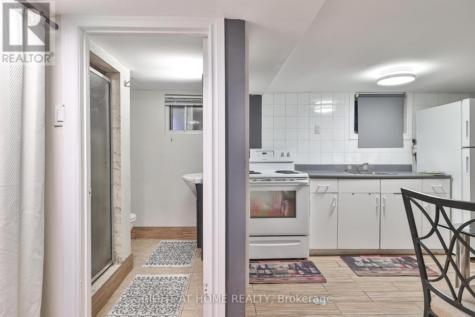 35 Dayton Avenue, Toronto, Ontario  M8Z 3L8 - Photo 27 - W13143448