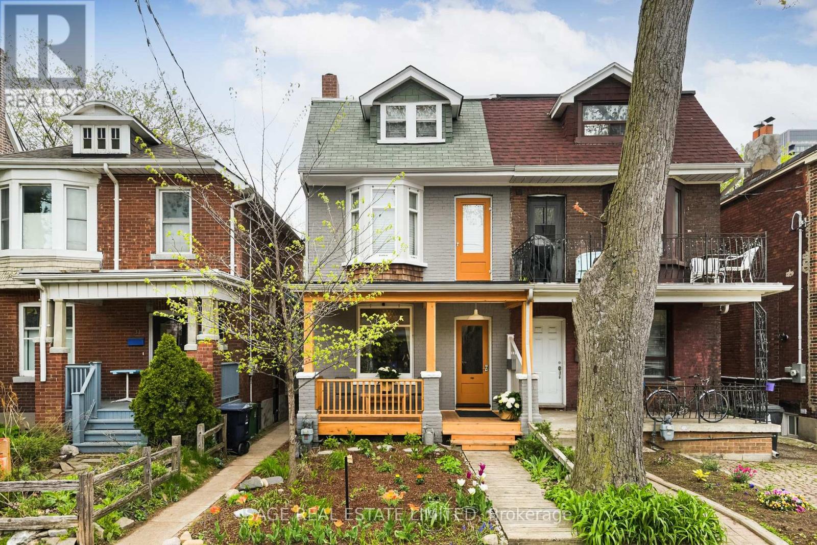 31 Emerson Avenue, Toronto, Ontario  M6H 3S7 - Photo 1 - W13143460
