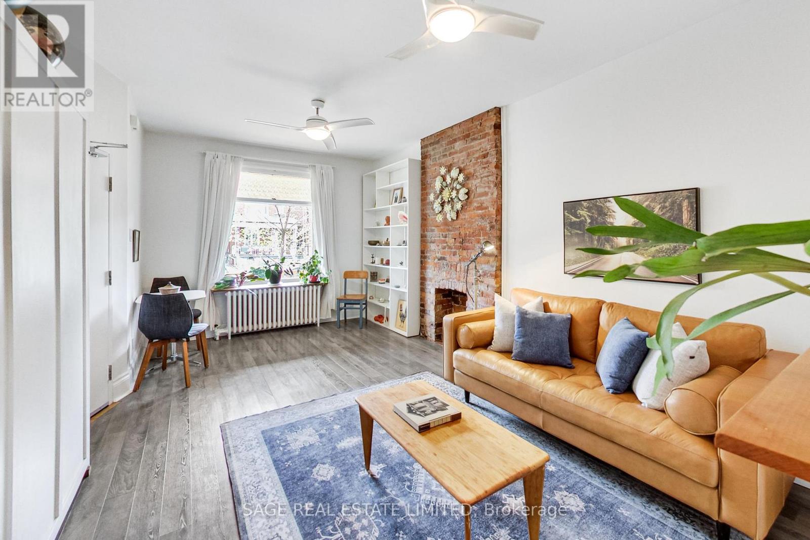 31 Emerson Avenue, Toronto, Ontario  M6H 3S7 - Photo 12 - W13143460