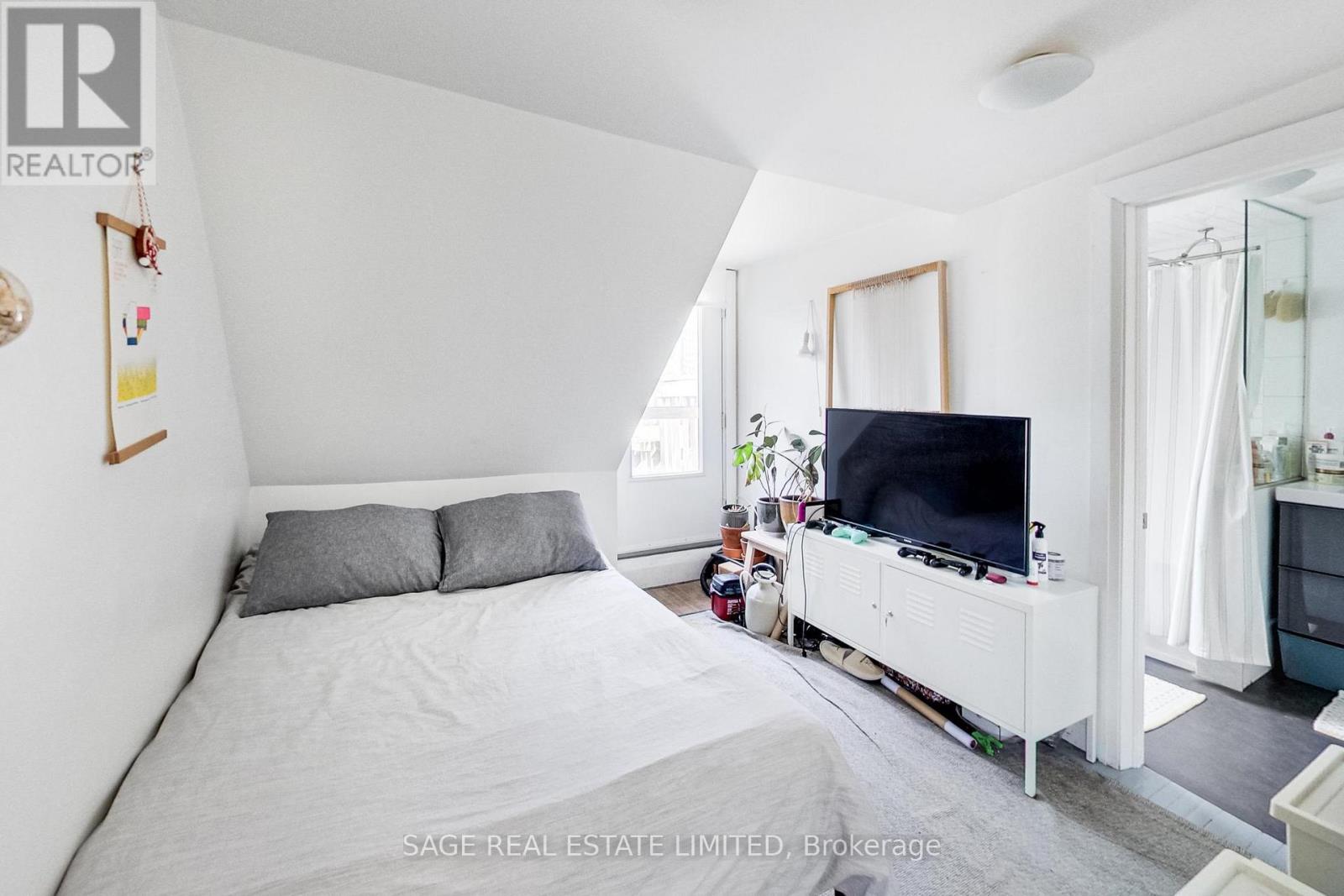 31 Emerson Avenue, Toronto, Ontario  M6H 3S7 - Photo 23 - W13143460